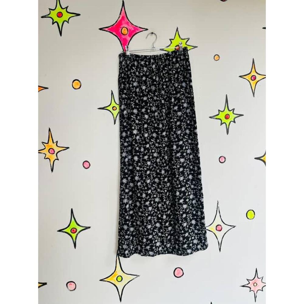 Vintage 90s Black Floral Fairy Grunge Maxi Skirt โ Whimsy Goth Boho Vibes โ Sz 4 - Picture 9 of 10